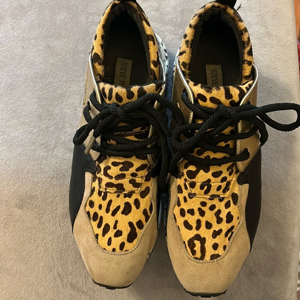 Steve Madden Cliff Leopard Sz 9.5 M Like New